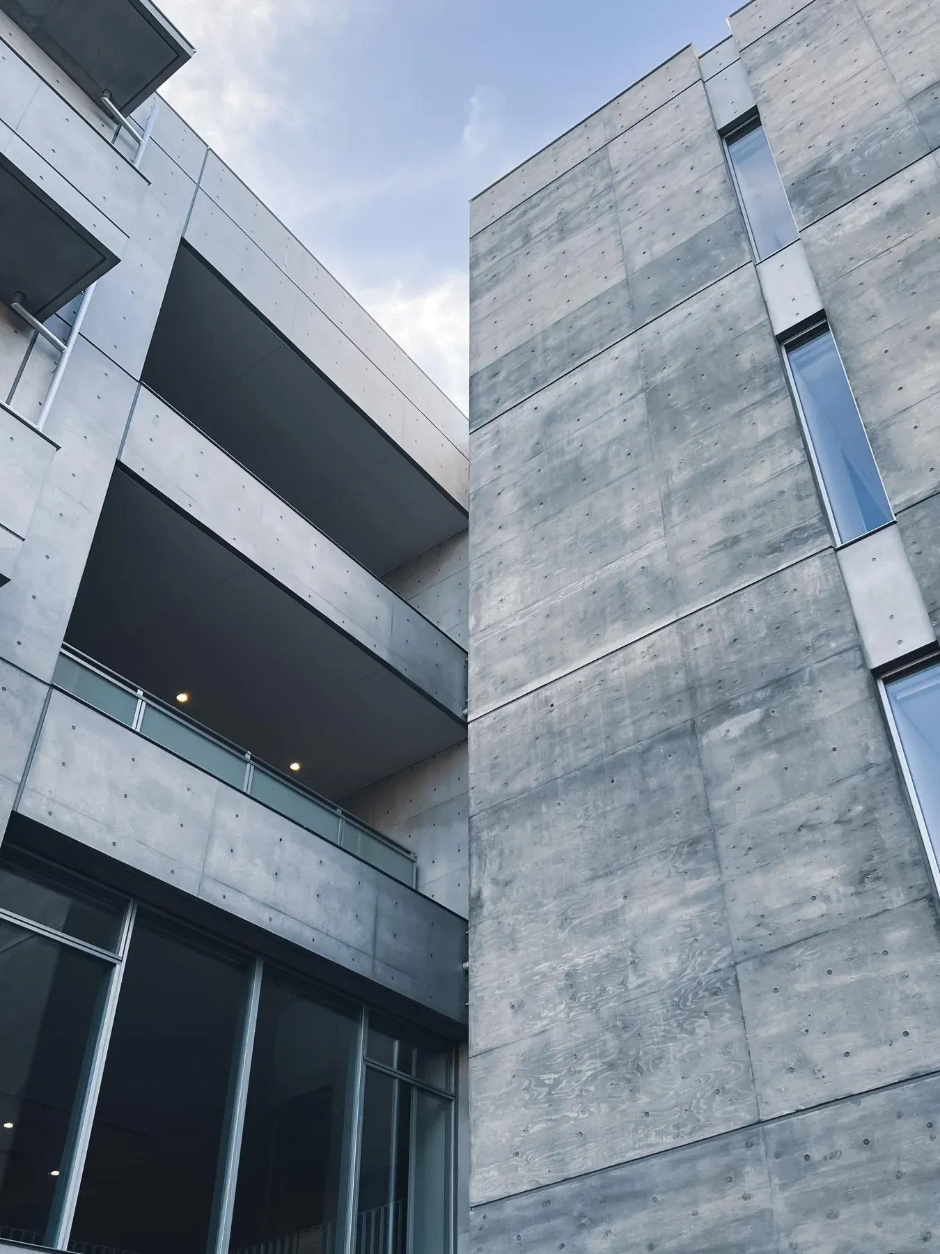 KEIO University Dorms